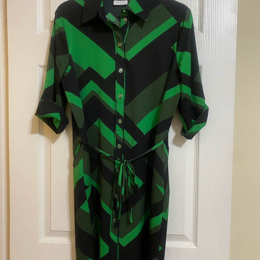 Black & green New York & Co button down dress